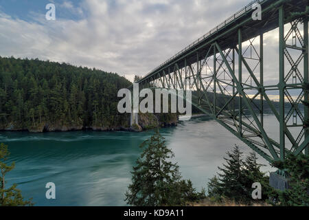 Deception Pass Bridge connecting Whidbey and Fidalgo Island in Washington State Route 20 Stock Photo