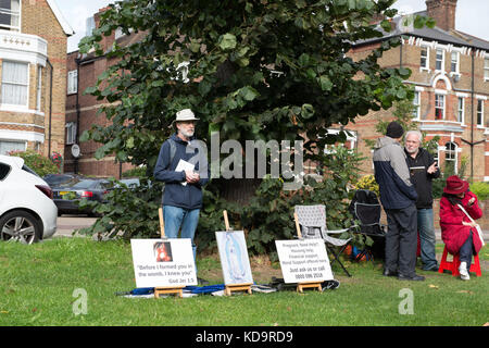 London, United Kingdom. 11 October 2017. Councillors in Ealing have backed calls to stop anti-abortion protestters gathering outside a Marie Stopes clinic. Credit: Peter Manning/Alamy Live News Stock Photo