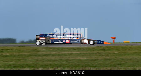 Newquay Airport, Cornwall, UK. 12th Oct, 2017. Bloodhound SCC under test at Newquay Airport, powered by a Rolls-Royce EJ200 engine as used by the Eurofighter Jet. Testing is taking place prior to a public run at Newquay airport later this month where a speed of 200mph is expected. All this before a land speed record attempt at the Hakskeen Pan, South Africa at some point in 2019 Credit: Bob Sharples/Alamy Live News Stock Photo