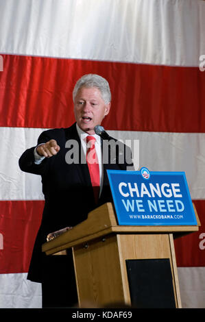 Former President William Jefferson (Bill) Clinton speaks at a rally for then candidate Obama at Virginia Commonwealth University, Richmond, Virginia. Stock Photo