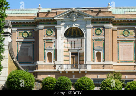 Rome. Italy. Pinacoteca Vaticana, (Vatican picture gallery), designed by Luca Beltrami (1854-1933), opened 1932. Vatican Museums. Musei Vaticani. Stock Photo