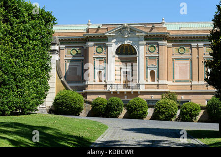 Rome. Italy. Pinacoteca Vaticana, (Vatican picture gallery), designed by Luca Beltrami (1854-1933), opened 1932. Vatican Museums. Musei Vaticani. Stock Photo