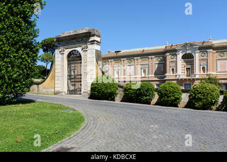 Rome. Italy. Pinacoteca Vaticana, (Vatican picture gallery), designed by Luca Beltrami (1854-1933), opened 1932. Vatican Museums. Musei Vaticani. Stock Photo