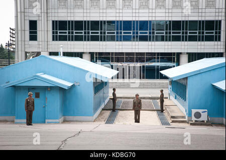 Poste frontière des deux Corées, ici le poste Nord coréen le 7 octobre 2012. Between the two Koreas , North Korean station here October 7 2012 Stock Photo