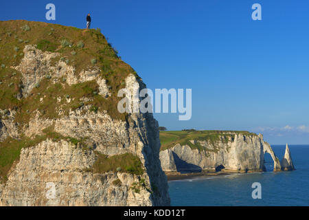 Etretat, Aval cliff , Falaise d´Aval, Natural Arch and Stone Beach, Normandy, Sunset, Seine Maritime, Upper Normandy, Haute Normandie, France. Stock Photo