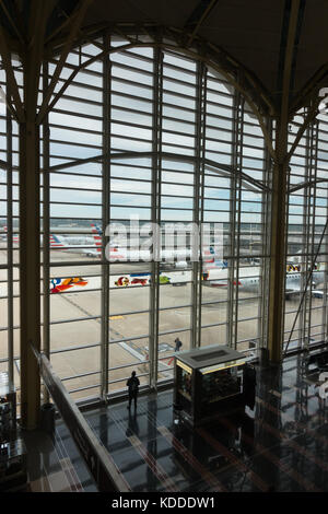 View from inside Ronald. Reagan Washington National Airport. In 1997 this terminal opened, designed by Argentine architect César Pelli. Stock Photo