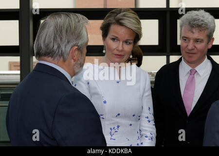 Frankfurt, Germany. 12th Oct, 2017. Queen Mathilde of Belgium visits the Frankfurt Book Fair. The Frankfurt Book Fair 2017 is the world largest book fair with over 7,000 exhibitors and over 250,000 expected visitors. It is open from the 11th to the 15th October with the last two days being open to the general public. Credit: Michael Debets/Pacific Press/Alamy Live News Stock Photo