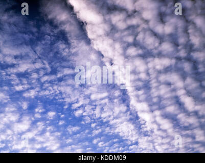 mackerel sky over Llyn Padarn, is it high or is it low? Altocumulus of stratocumulus Stock Photo