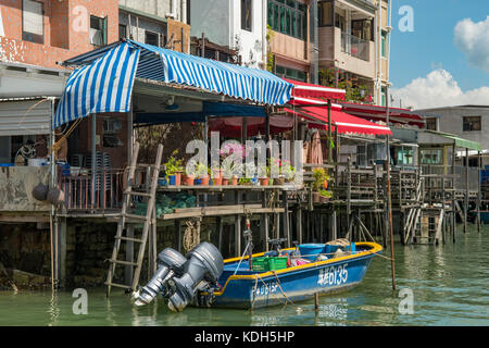 Floating Houses in Tai O Fishing Village, Lantau Island, Hong Kong, China Stock Photo