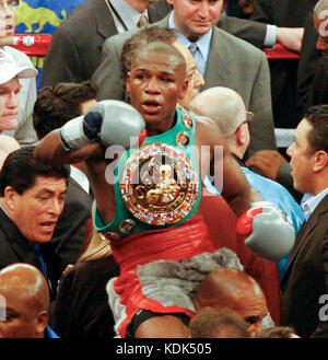 Floyd Mayweather VS. Ricky Hatton at The MGM GRand Garden Arena, Las Vegas, Nevada. December 8, 2007. Kabik / MediaPunch Stock Photo