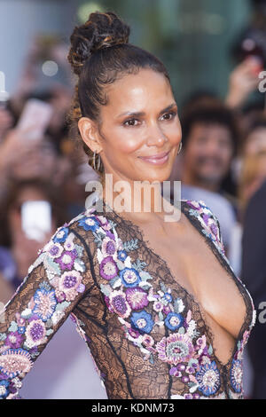 Directors and actors attend a premiere for 'Kings' at the  42nd Toronto International Film Festival (TIFF) in Toronto, Canada.  Featuring: Halle Berry Where: Toronto, Canada When: 13 Sep 2017 Credit: Euan Cherry/WENN.com Stock Photo