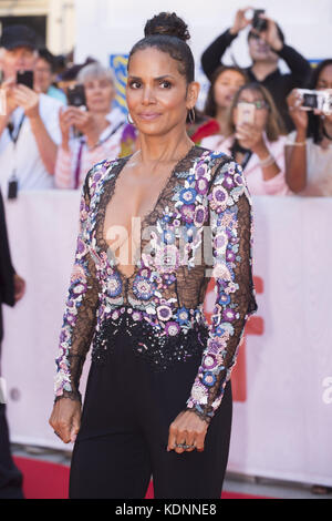 Directors and actors attend a premiere for 'Kings' at the 42nd Toronto International Film Festival (TIFF) in Toronto, Canada.  Featuring: Halle Berry Where: Toronto, Canada When: 13 Sep 2017 Credit: Euan Cherry/WENN.com Stock Photo