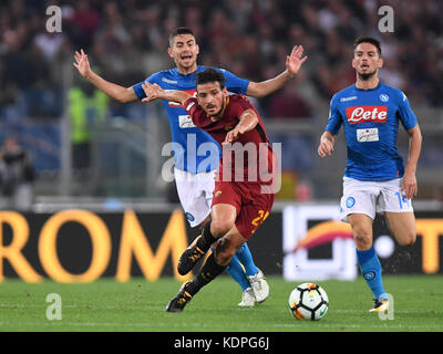 Roma, Italy. 14th Oct, 2017. Roma's Alessandro Florenzi (C) competes during a Serie A soccer match between Roma and Napoli in Rome, Italy, Oct. 14, 2017. Napoli won 1-0. Credit: Alberto Lingria/Xinhua/Alamy Live News Stock Photo