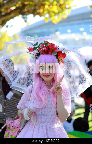 Frankfurt, Germany. 14th Oct, 2017. A cosplayer visits the Frankfurt Book Fair in Frankfurt, Germany, on Oct. 14, 2017. The finale of the 11th German Cosplay Championship will take place on Sunday during the Frankfurt Book Fair. Credit: Luo Huanhuan/Xinhua/Alamy Live News Stock Photo