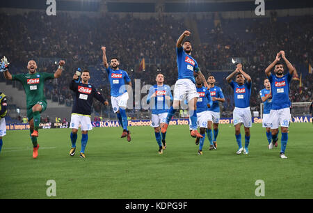 Roma, Italy. 14th Oct, 2017. Napoli's players celebrate after a Serie A soccer match between Roma and Napoli in Rome, Italy, Oct. 14, 2017. Napoli won 1-0. Credit: Alberto Lingria/Xinhua/Alamy Live News Stock Photo