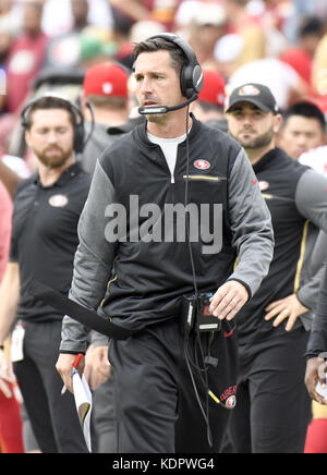 Landover, Maryland, USA. 15th Oct, 2017. San Francisco 49ers head coach Kyle Shanahan paces the sidelines during the game against the Washington Redskins at FedEx Field in Landover, Maryland on Sunday, October 15, 2017.Credit: Ron Sachs/CNP Credit: Ron Sachs/CNP/ZUMA Wire/Alamy Live News Stock Photo