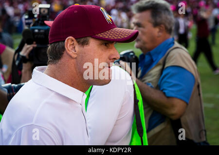 Landover, Maryland, USA. 15th Oct, 2017. Washington Redskins head coach Jay Gruden after the NFL game between the San Francisco 49ers and the Washington Redskins at FedExField in Landover, Maryland. Scott Taetsch/CSM/Alamy Live News Stock Photo