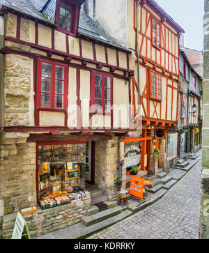 France, Brittany, Morbihan, Vannes, 21 Rue Saint-Guenhaël, carefully restored medieval timber-framed houses opposite Vannes Cathedral in the cobbled R Stock Photo