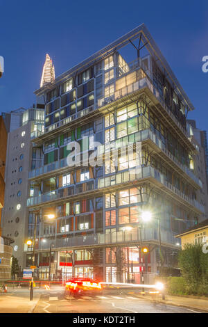 Guy's Cancer Centre, London Bridge, London, UK Stock Photo