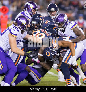 Chicago, Illinois, USA. 09th Oct, 2017. - Vikings #25. Latavius Murray in action during the NFL Game between the Minnesota Vikings and Chicago Bears at Soldier Field in Chicago, IL. Photographer: Mike Wulf Credit: csm/Alamy Live News Stock Photo