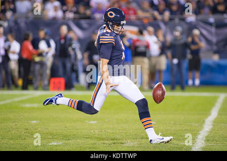 Chicago, Illinois, USA. 09th Oct, 2017. - Bears #16 Pat O'Donnell kicks the ball during the NFL Game between the Minnesota Vikings and Chicago Bears at Soldier Field in Chicago, IL. Photographer: Mike Wulf Credit: csm/Alamy Live News Stock Photo