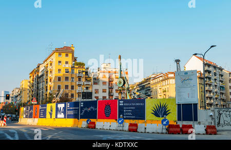 Milan, Italy. 15th Oct, 2017. The new Line 4, built entirely underground and 15 km long from Linate to Lorenteggio, will provide a fast connection along the east/south-west route passing through the historical centre of the city and connecting Linate Airport Credit: Alexandre Rotenberg/Alamy Live News Stock Photo