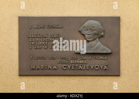 Commemorative plaque devoted to Russian poet Marina Tsvetaeva (Marina Cvětájevová) on the house number 51 in Švédská Street in Smíchov district in Prague, Czech Republic. Marina Tsvetaeva lived in this house in exile from September 1923 to May 1924. Text on the plaque is Czech translation from Poems to Czechoslovakia by Marina Tsvetaeva. Stock Photo