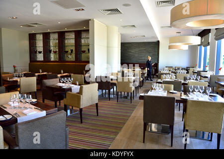 Inside hotel dinning and lobby area of Holiday Inn, Reading, Berkshire ...
