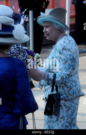NEW YORK - JULY 06:  Queen Elizabeth II is greeted by New York Governor David Patterson as she arrives at the World Trade Center site to pay tribute to the victims of the 9/11 attacks during a visit to Ground Zero.  on July 6, 2010  People:  Queen Elizabeth II  Transmission Ref:  MNC1   Credit: Hoo-Me.com/MediaPunch ***NO UK*** Stock Photo