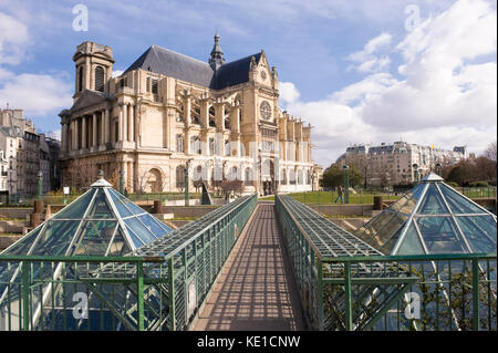 Saint Eustache Church in the Halles District, Paris, France Eglise Saint-Eustache et le forum des Halles, Paris, France Kirche Saint-Eustache und das  Stock Photo