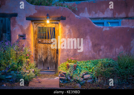 Adobe home in Santa Fe, the capital of the state of New Mexico. Stock Photo