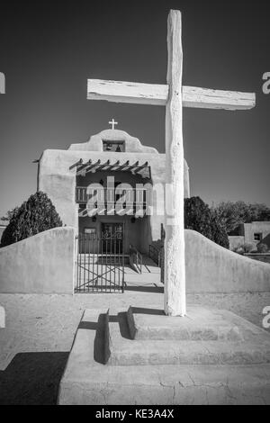 Abiquiú was the starting point of the pioneering route of the Old Spanish Trail. This first route, the Armijo Route, was led by Antonio Armijo of Sant Stock Photo