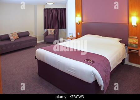 The interior of a Premier Inn hotel bedroom Stock Photo - Alamy