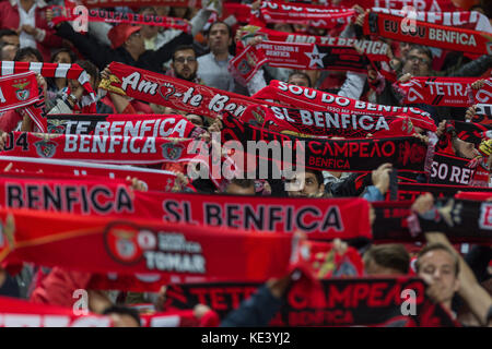 Lisbon, Portugal. 18th Oct, 2017. October 18, 2017. Lisbon, Portugal. Benfica supporters during the game of the 3rd round of the UEFA Champions League Group A, SL Benfica v Manchester United FC Credit: Alexandre de Sousa/Alamy Live News Stock Photo