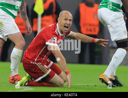 Munich, Germany. 18th Oct, 2017. Bayern Munich's Arjen Robben reacts during the third round match of Group B of 2017-18 UEFA Champions League between Bayern Munich of Germany and Celtic FC of Scotland, in Munich, Germany, on Oct. 18, 2017. Bayern Munich won 3-0. Credit: Philippe Ruiz/Xinhua/Alamy Live News Stock Photo