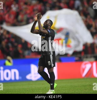 Lisbon. 18th Oct, 2017. Romelu Lukaku of Manchester United gestures after the third round match of Group A of 2017-18 UEFA Champions League between Benfica and Manchester United at the Luz stadium in Lisbon, Portugal on Oct. 18, 2017. Benfica lost 0-1. Credit: Zhang Liyun/Xinhua/Alamy Live News Stock Photo