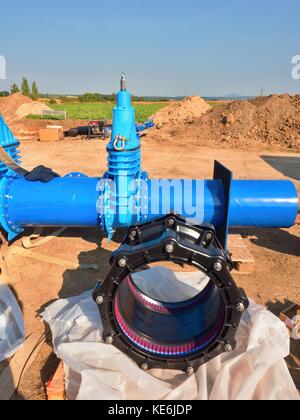 500mm new multi eccentric fastener unit. 500 mm drink water Gate valve joint with screws and nuts to pipe fitting. Piping repair, unit on pallet Stock Photo