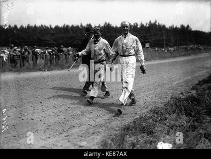 Henry Segrave and his mechanic at the 1923 French Grand Prix at Tours Stock Photo