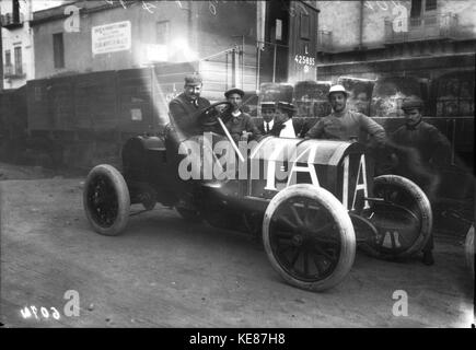 Vincenzo Lancia in his Fiat at the 1908 Targa Florio (5 Stock Photo - Alamy