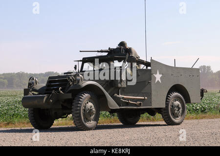 1942年までの装甲車 Armour on Wheels to 1942 1942年までの装甲車 Armour on Wheels to 1942 - メルカリ