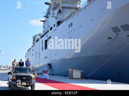 Alexandria, Alexandria, Egypt. 19th Oct, 2017. Egyptian President Abdel Fattah al-Sisi attends the ceremony of Egyptian Navy day, in Alexandria, Egypt, on October 19, 2017 Credit: Egyptian President Office/APA Images/ZUMA Wire/Alamy Live News Stock Photo