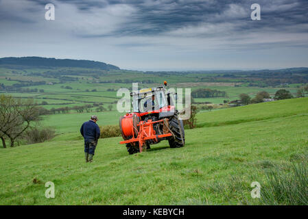 Chipping, UK. 19th Oct, 2017. Work taking place to install the World’s fastest rural broadband in the farmland around Chipping, Preston, Lancashire. Offering a full 1,000Mbps, B4RN, Broadband for the Rural North, is a professionally designed fibre optic broadband network, registered as a non-profit community benefit society, and run with the support of landowners and volunteers. Credit: John Eveson/Alamy Live News Stock Photo