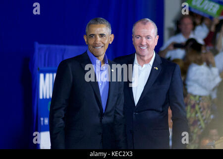 Newark, New Jersey, USA. 19th Oct, 2017. Former US president Barack Obama returns on the campaign trail at a rally for New Jersey gubernatorial candidate Phil Murphy, in Newark, NJ, on October 19, 2017. Credit: Bastiaan Slabbers/Alamy Live News Stock Photo