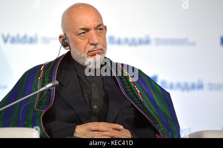 Sochi, Russia. 19th Oct, 2017. Former Afghan president Hamid Karzai during the Valdai International Discussion Club meeting on 'The World of the Future: Moving Through Conflict to Cooperation' October 19, 2017 in Sochi, Russia. The Valdai Discussion Club aims to promote dialogue between Russian and international scholars on global developments. Credit: Planetpix/Alamy Live News Stock Photo