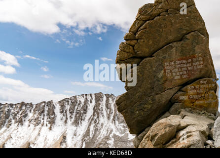 The highest navigable road at Khardungla Top, Ladakh, India at 18380 feet above sea level Stock Photo