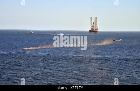 Alexandria, Egypt. 19th Oct, 2017. Egyptian navy participate in a naval drill marking the Egyptian Naval Day at the sea near Alexandria, Egypt, Oct. 19, 2017. Credit: MENA/Xinhua/Alamy Live News Stock Photo