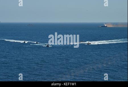 Alexandria, Egypt. 19th Oct, 2017. Egyptian navy participate in a naval drill marking the Egyptian Naval Day at the sea near Alexandria, Egypt, Oct. 19, 2017. Credit: MENA/Xinhua/Alamy Live News Stock Photo