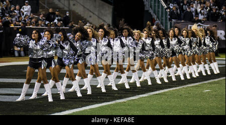 Oct 19 2017 - Oakland CA, U.S.A Oakland Raiderettes during the NFL football game between Kansas City Chiefs and the Oakland Raiders 31-30 Win at O.co Coliseum Stadium Oakland Calif. Thurman James/CSM Stock Photo
