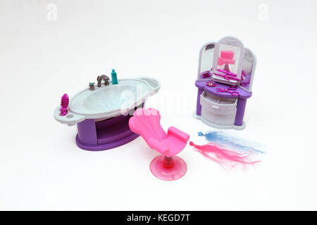 Barbie Vintage 1990's 'Salon Surprise' Set - Sink, Mirror, Chair and hair Accessories Stock Photo