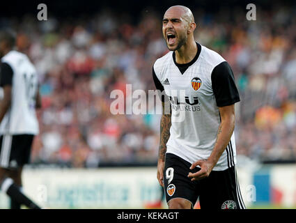 Valencia, Spain. 21st Oct, 2017. 09 Simone Zaza of Valencia CF during spanish La Liga match between Valencia CF vs Sevilla CF at Mestalla Stadium on October 21, 2017. Credit: Gtres Información más Comuniación on line, S.L./Alamy Live News Stock Photo